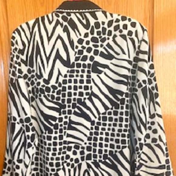 Maggie Sweet Blazer Jacket White & Black Animal Print 2 Button-Front Sz: L - Picture 4 of 6